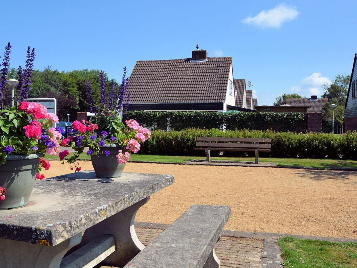 Lovely Holiday Home In Noordwijkerhout Near Lake Exteriör bild